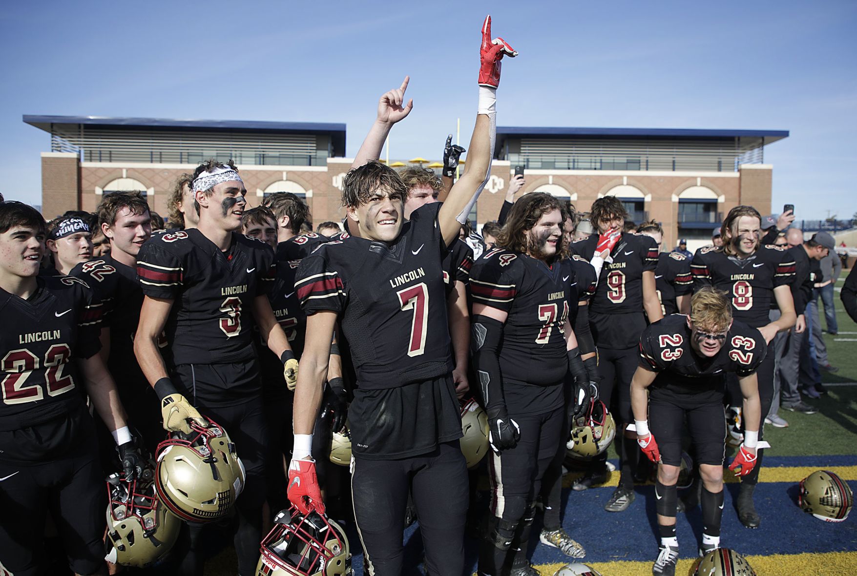 LINCOLN CHRISTIAN vs. PLAINVIEW